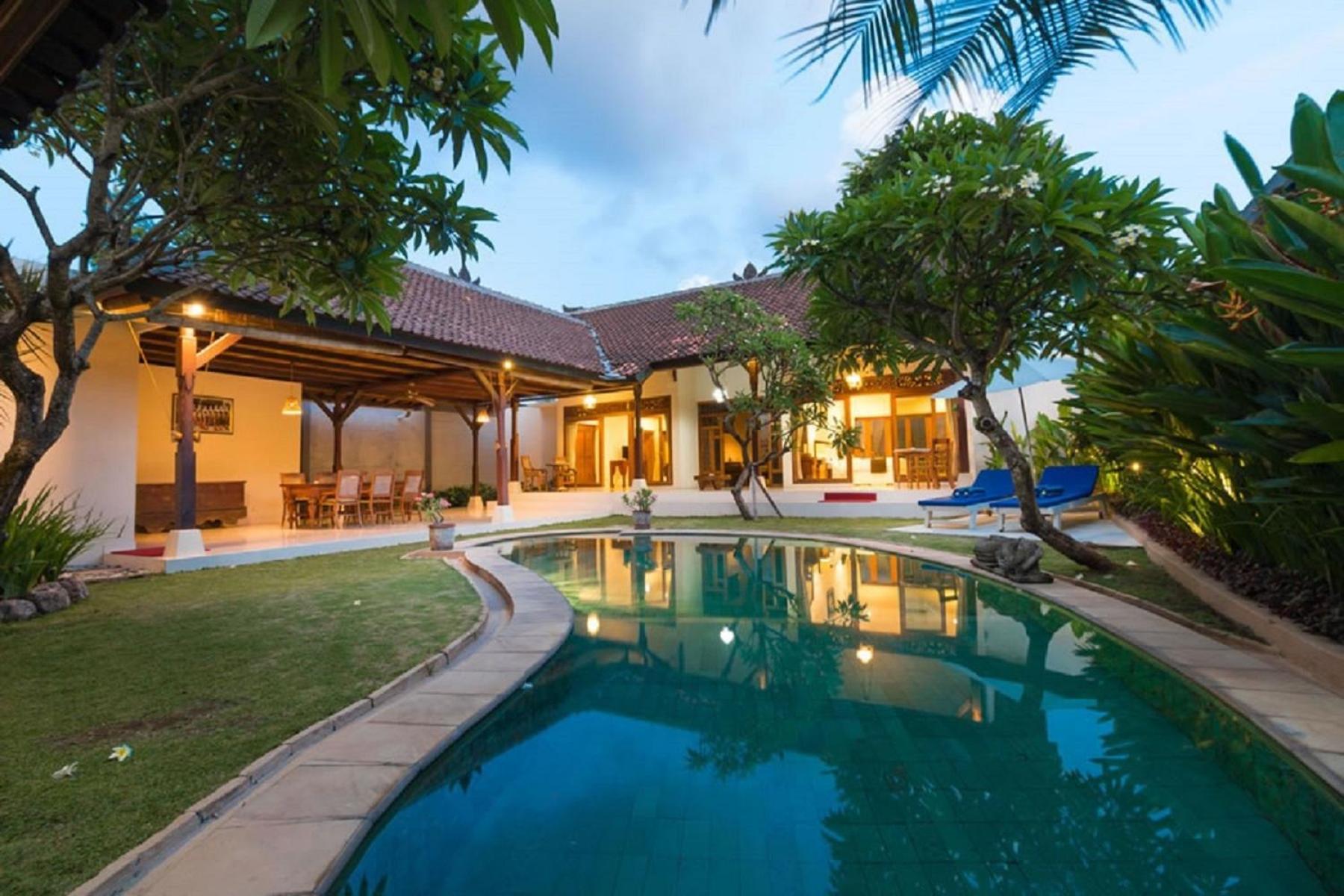 Bali Royal Heritage Villa Seminyak  Ngoại thất bức ảnh